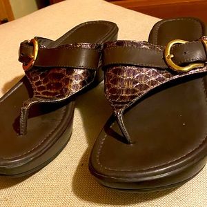Cole Haan/Nike Air sandals size 61/2